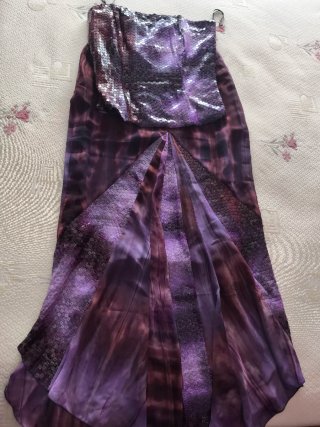 Vestido largo morado y plateado