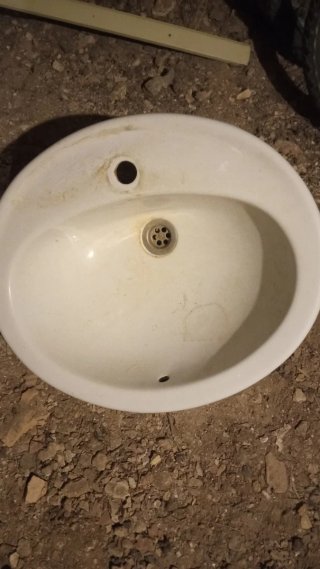 Lavabos de cerámica y resina