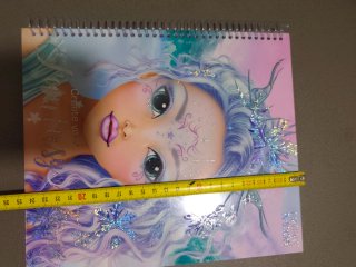 Libro para colorear y diseñar rostros