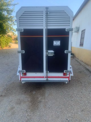 Remolque para caballos