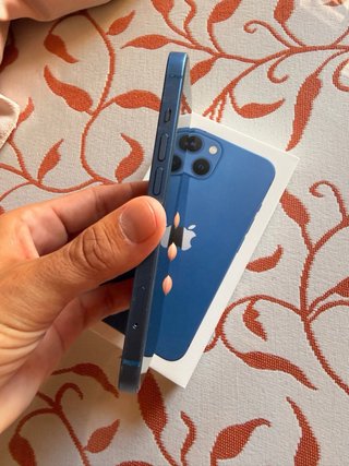 iPhone 13 Apple