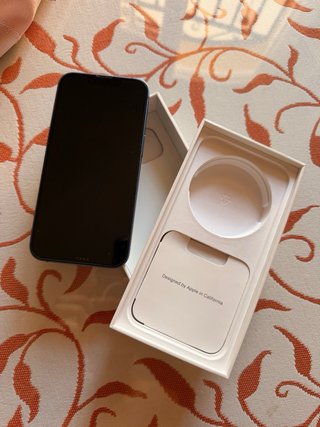 iPhone 13 Apple