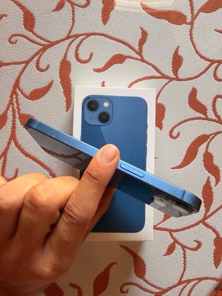 iPhone 13 Apple