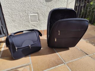 Conjunto dos piezas maleta y bolso de viaje