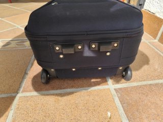 Conjunto dos piezas maleta y bolso de viaje