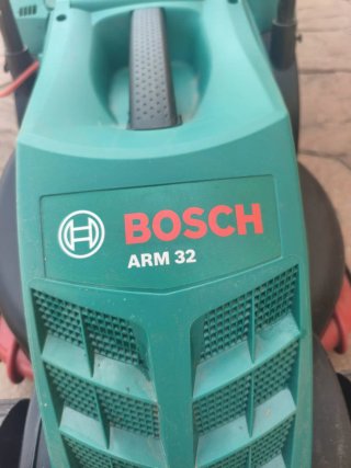 Cortacésped Bosch Rotak 32