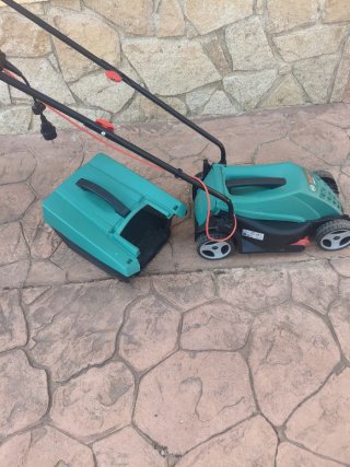 Cortacésped Bosch Rotak 32