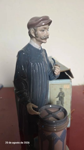 Figura Lladro El Barquillero Porcelana