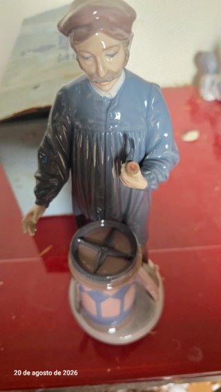 Figura Lladro El Barquillero Porcelana