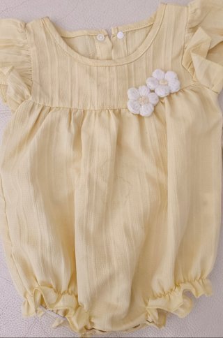 Pack Verano Bebé 6-9 Meses: Vestido y Peleles
