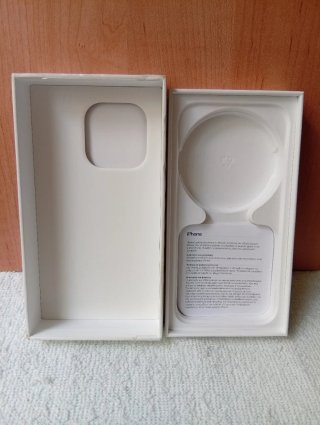 Caja IPHONE 15 PRO