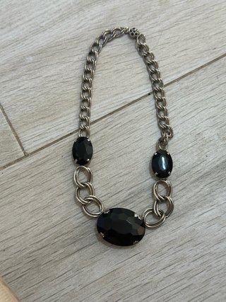Collar corto (de estilo gargantilla piedras grande