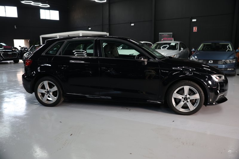 Audi A3 2017, foto 12