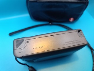 Leica Mini Cámara Compacta Point & Shoot con funda
