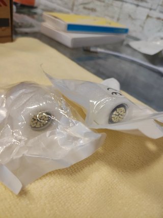 4 Bombillas LED Rojas y amarillas T20 sin estrena
