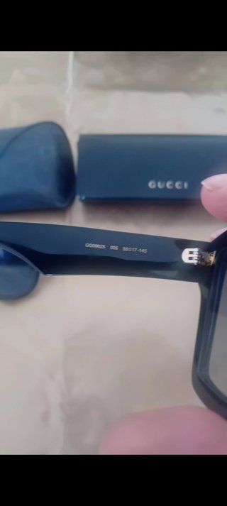 Gafas de sol Gucci y Ray-Ban