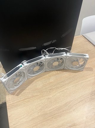 Ventiladores PC RGB PWM Blancos (4uds)