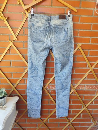 Pantalones vaqueros estampados EW Talla 40