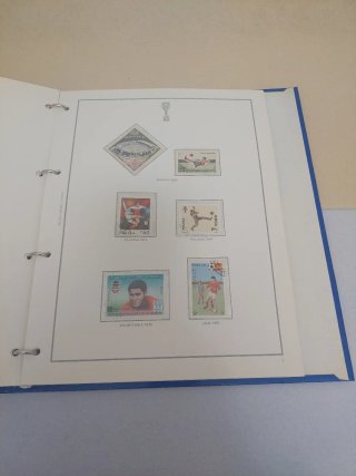 Raccolta francobolli Calcio e Mondiali