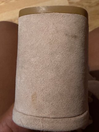 Sandalias de tacón beige con tiras