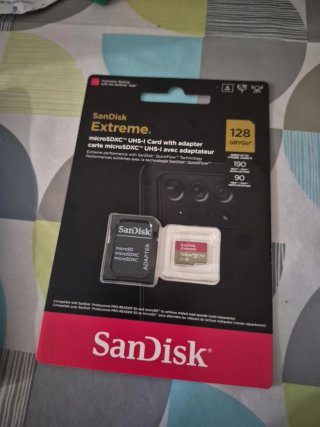 SanDisk Extreme microSDXC 128GB + Adattatore