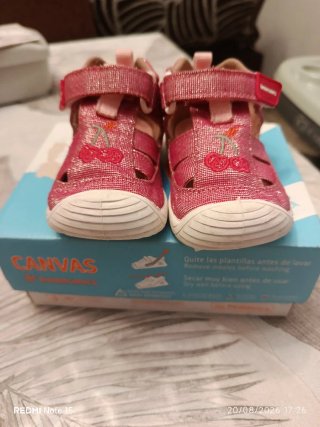 Zapatillas Biomecanics.  Talla 19 Primeros pasos