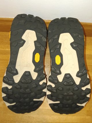 NEW BALANCE HIERRO V9