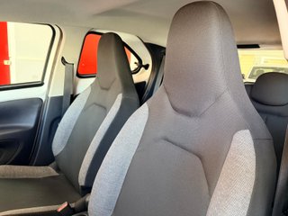 TOYOTA Aygo X Cross 1.0 VVTI 72CV Play