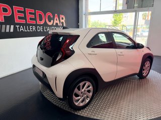 TOYOTA Aygo X Cross 1.0 VVTI 72CV Play
