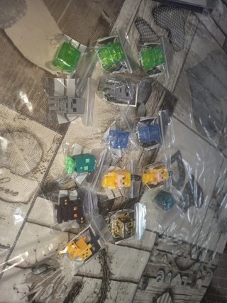 Figuras Minecraft Kinder