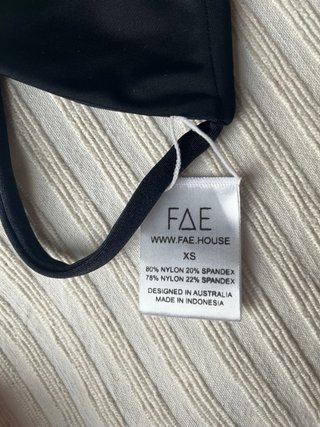 Top bikini FAE negro XS