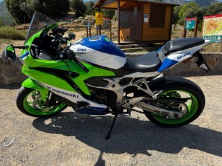 Kawasaki Ninja ZX-4RR 40 aniversario A2 - 2024