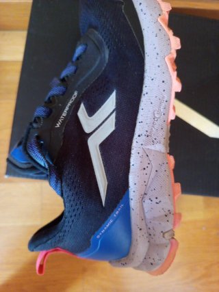 ZAPATILLAS TRAIL RUNNING WATERPROFF Talla 36
