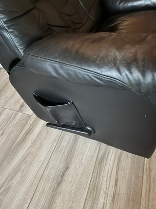 Butaca reclinable de piel negra