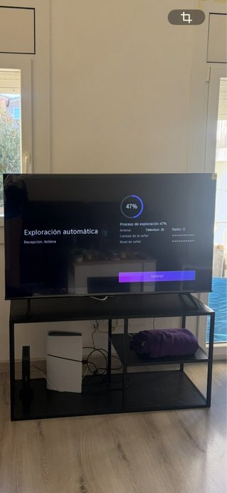 Tele Hisense 55 E7 Series Smart TV. Recollir a vic