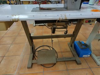 Máquina de coser Adler plana industrial
