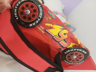 Mochila y Peluche Cars Rayo McQueen