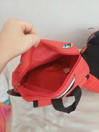 Mochila y Peluche Cars Rayo McQueen