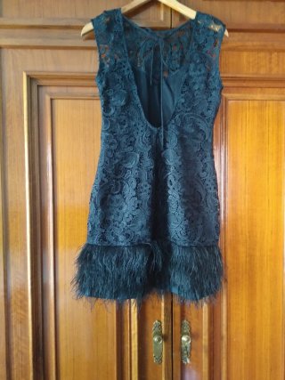 Vestido azul marino,  encaje de guipur