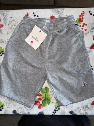 Pantalón Corto Gris