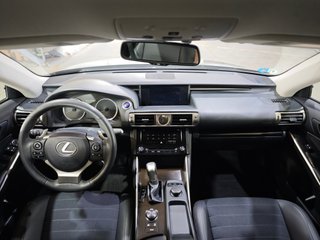 Lexus IS 300h Hybrid Drive Tecno