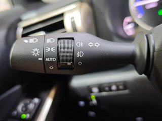 Lexus IS 300h Hybrid Drive Tecno