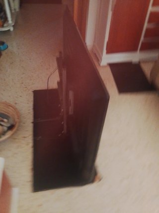 Televisión Negra TD Systems. 48"