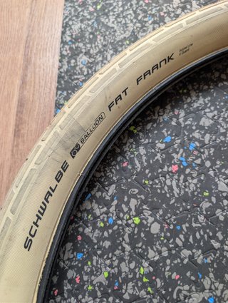 Schwalbe Fat Frank 26x2.35 Crema (2 unidades)