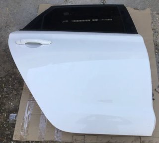 Puerta trasera derecha COMPLETA Hyundai i30 PD (17