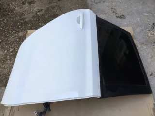 Puerta trasera derecha COMPLETA Hyundai i30 PD (17