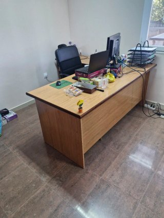Mesa de despacho L madera