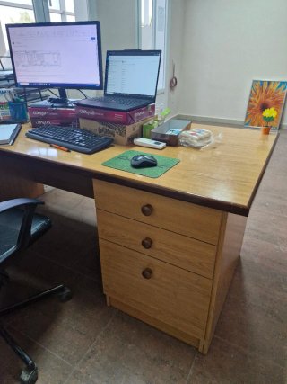 Mesa de despacho L madera