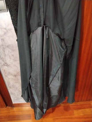 Elegante vestido negro talla 4O