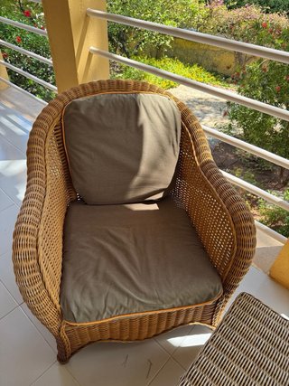 Conjunto Ratán: Sofá, 2 Sillones y Mesa